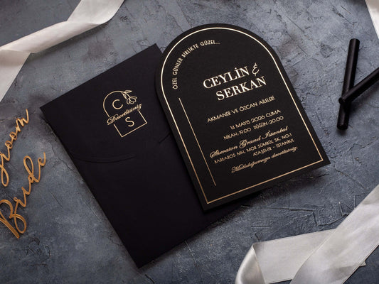 Wedding Invitation with Black Envelope and Gold Foil | Arch Shape Invite