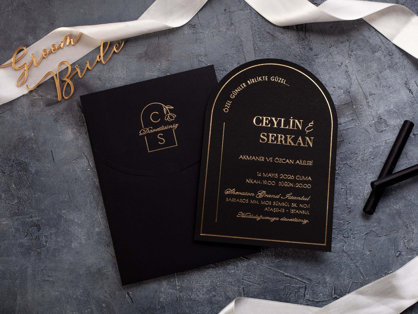 Wedding Invitation with Black Envelope and Gold Foil | Arch Shape Invite