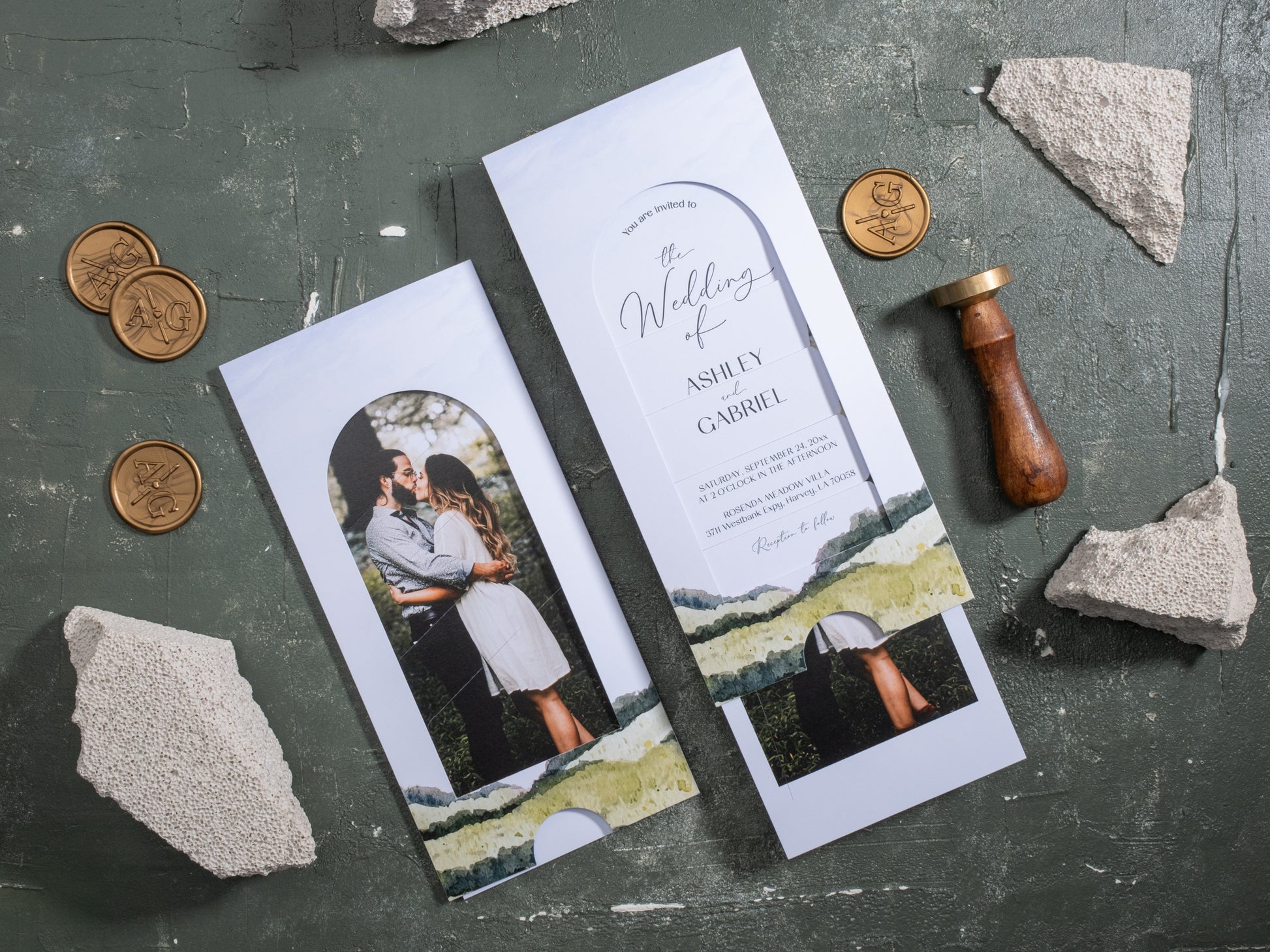 wedding invite card with photo reveal design