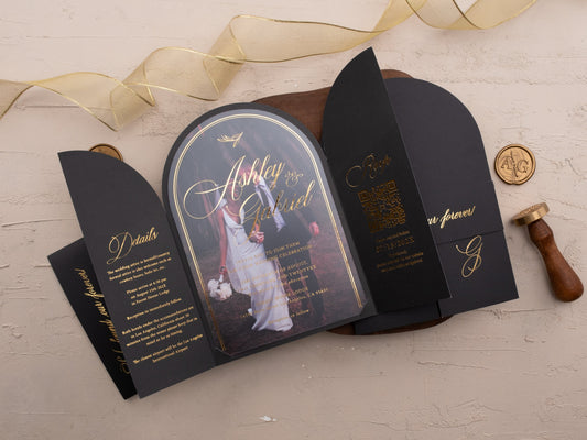 How to Choose the Perfect Wedding Invitation Color for Your Theme